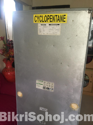 Walton refrigerator